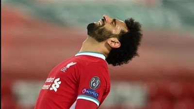 ليفربول يستعد للتضحية بنجم الفريق للإبقاء على محمد صلاح 