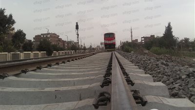 شاهد.. أول قطار يتحرك على قضبان منطقة حادث طوخ (فيديو)