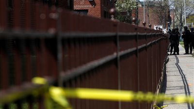 مقتل شخص وإصابة إثنين بإطلاق نار في لونغ آيلاند بأمريكا