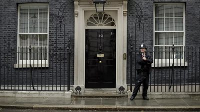 استقالة مبعوث 