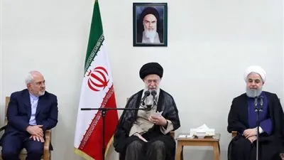 ماذا يحدث؟.. تسريبات داخل نظام الملالي وتوقعات بالإطاحة بوزير الخارجية الإيراني