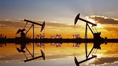 اسعار النفط تهبط مع  ارتفاع اصابات كورونا في الهند 