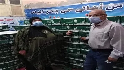 توزيع ١٥٠ كرتونة مواد غذائية وإسطوانات أكسجين لحالات العزل بالدقهلية