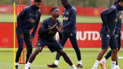 مانشستر يونايتد يواصل تدريباته استعداداً لمواجهة فياريال بنهائي الدوري الأوروبي