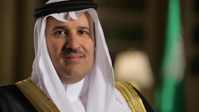 أمير المدينة المنورة يُشيد بالتقويم الدراسي الجديد وتطوير المناهج