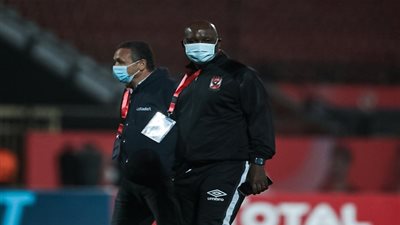 موسيماني يعيد نجم الأهلي إلى الدكة أمام نهضة بركان