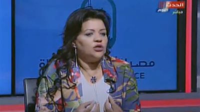 خبيرة علاقات أسرية: الابتزاز العاطفي يسبب ضعف الشخصية