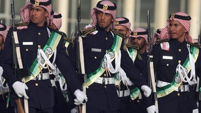 تقديم وظائف كلية الملك خالد 1442-2021.. رابط التسجيل في وظائف برنامج التشغيل الذاتي بالمدينة الطبية للرجال والنساء