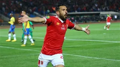 الكشف عن آخر تطورات مفاوضات الأهلي مع علي معلول