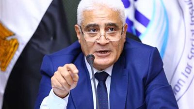  التأمينات تكشف حالة واحدة لإيقاف معاش الوالد عن الأبنة