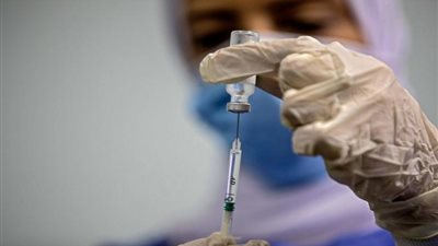 نستهدف 40% من الشعب.. حملات التطعيم بلقاح كورونا خلال العام الجاري 