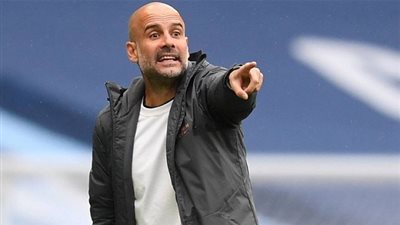 جوارديولا يعلق على انضمام نجم السيتي إلى برشلونة