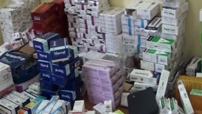 ضبط أدوية مهربة جمركيا ومجهولة المصدر في البساتين 
