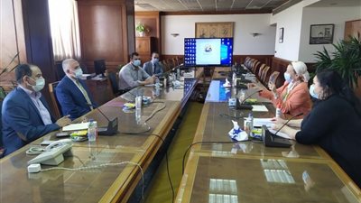 وزير الري والبيئة يجتمعان لمناقشة موقف تنفيذ قرارات اللجنة العليا لتراخيص الشواطئ
