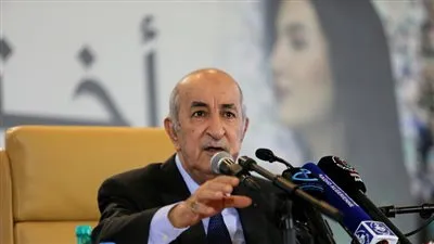 رئيس الحكومة الجزائرية عبد العزيز جراد يقدم استقالته للرئيس تبون