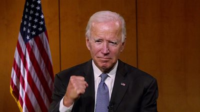 إدارة بايدن تدرس رفع العقوبات عن خامنئي بهدف إحياء الاتفاق النووي