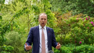 وزارة الصحة البريطانية تحقق في تسريب صور 