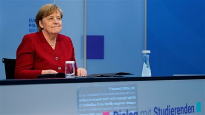 ميركل: الحوار المحتمل مع روسيا يجب ألا يكون كحديث بين أصدقاء!