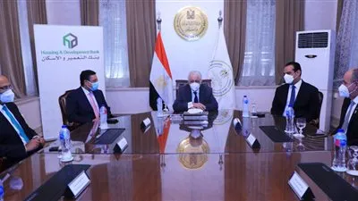 وزير التربية والتعليم يحذر من 