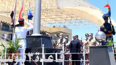 افتتاح قاعدة 3 يوليو البحرية وبحث قضية سد النهضة.. نشاط مكثف للرئيس السيسي على مدار الأسبوع