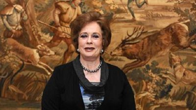 وزيرة التجارة والصناعة تنعي السيدة جيهان السادات