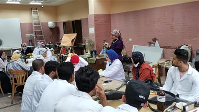 متحف المركبات يطلق دورة تدريبية كبرى لطلاب الآثار (صور)