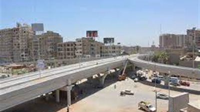 لحظة الافتتاح التجريبي لكوبرى الثقافة الجديد بسوهاج (فيديو) 