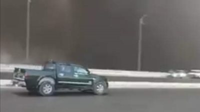 شهيد الواجب.. دفن أمين شرطة صدمته سيارة خلال عمله بالطريق الأوسطي