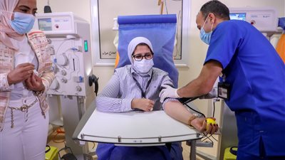 وزيرة الصحة تعلن إطلاق المشروع القومي للتبرع ببلازما الدم (صور)