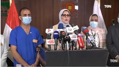وزيرة الصحة بعد تبرعها بالبلازما: 