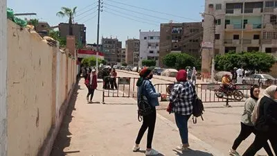 الفلسفة ترسم الفرحة على وجوه طلاب الثانوية العامة بالقليوبية 
