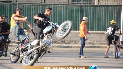 طرق احتفال غريبة للشباب في أول أيام عيد الأضحى (صور)