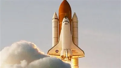 عودة جيف بيزوس إلى الأرض بعد انتهاء رحلته الفضائية