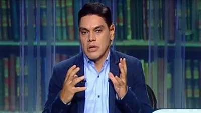 معتز عبد الفتاح: ديموقراطية تونس كانت زائفة (فيديو)