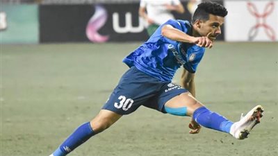 فرج عامر: أتمنى استمرار مصطفى فتحي بصفوف سموحة