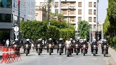 الرئيس التونسي يعمل لاصلاح الاقتصاد بعد إقالة الحكومة