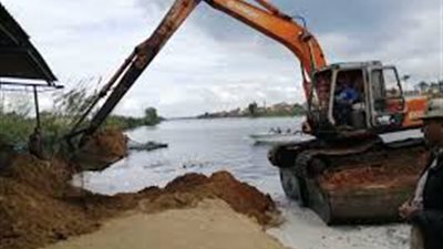 إزالات في البحيرة والمنيا للمتعدين على أملاك الري