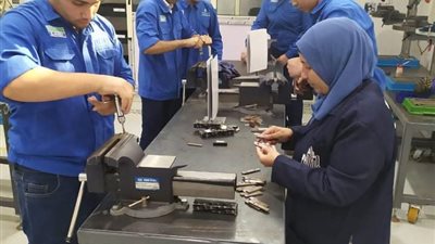 تلاميذ مدرسة العربى للتكنولوجيا التطبيقية يتصدرون قائمة الأوائل على مستوي الجمهورية 