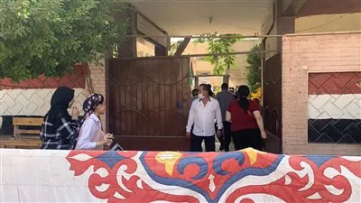 توافد طلاب الثانوية العامة بالدقهلية لأداء امتحان الأحياء والاستاتيكا (فيديو وصور) 