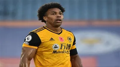 ليدز يونايتد يقدم عرضا لضم الدبابة