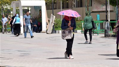درجات الحرارة المحسوسة أعلى من المتوقعة.. الأرصاد تصدم المواطنين بشأن طقس الأيام المقبلة