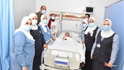 مركز جامعة عين شمس يحقن أول حالات ضمور العضلات الشوكي (صور)