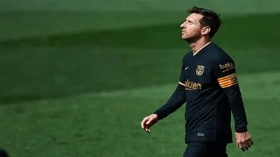 علي سعيد الكعبي: رحيل ميسي عن برشلونة زلزال