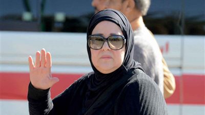 راحت لحبيبها.. كيف نعى المشاهير الفنانة الراحلة دلال عبد العزيز؟