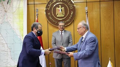 سعفان يشهد توقيع اتفاقية تعاون مع 