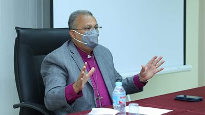 رئيس الطائفة الإنجيلية يشارك بمؤتمر عن دور الدين في دعم العيش المشترك 