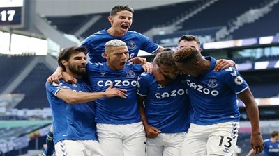 تعرف على موعد مباراة إيفرتون وساوثهامبتون بالدوري الإنجليزي لكرة القدم 2021 - 2022