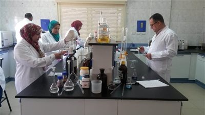 حصل على شهادة عالمية.. وزير الري يشيد بالمعمل المركزي بالوادي الجديد