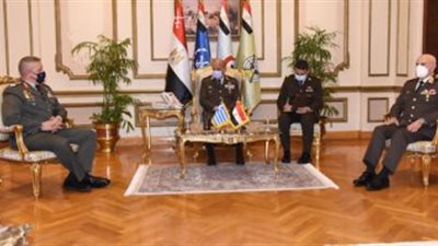 رئيس هيئة الأركان يلتقي برئيس أركان القوات الجوية بباكستان