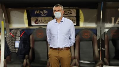 كارتيرون يفاضل بين هذا الثنائي للتعاقد مع أحدهما